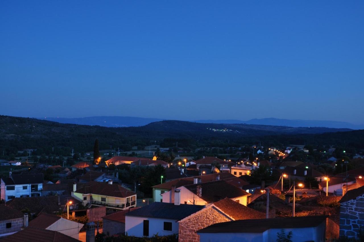 CarapitoPinheirinhos - Quinta De Sao Caetano别墅 外观 照片