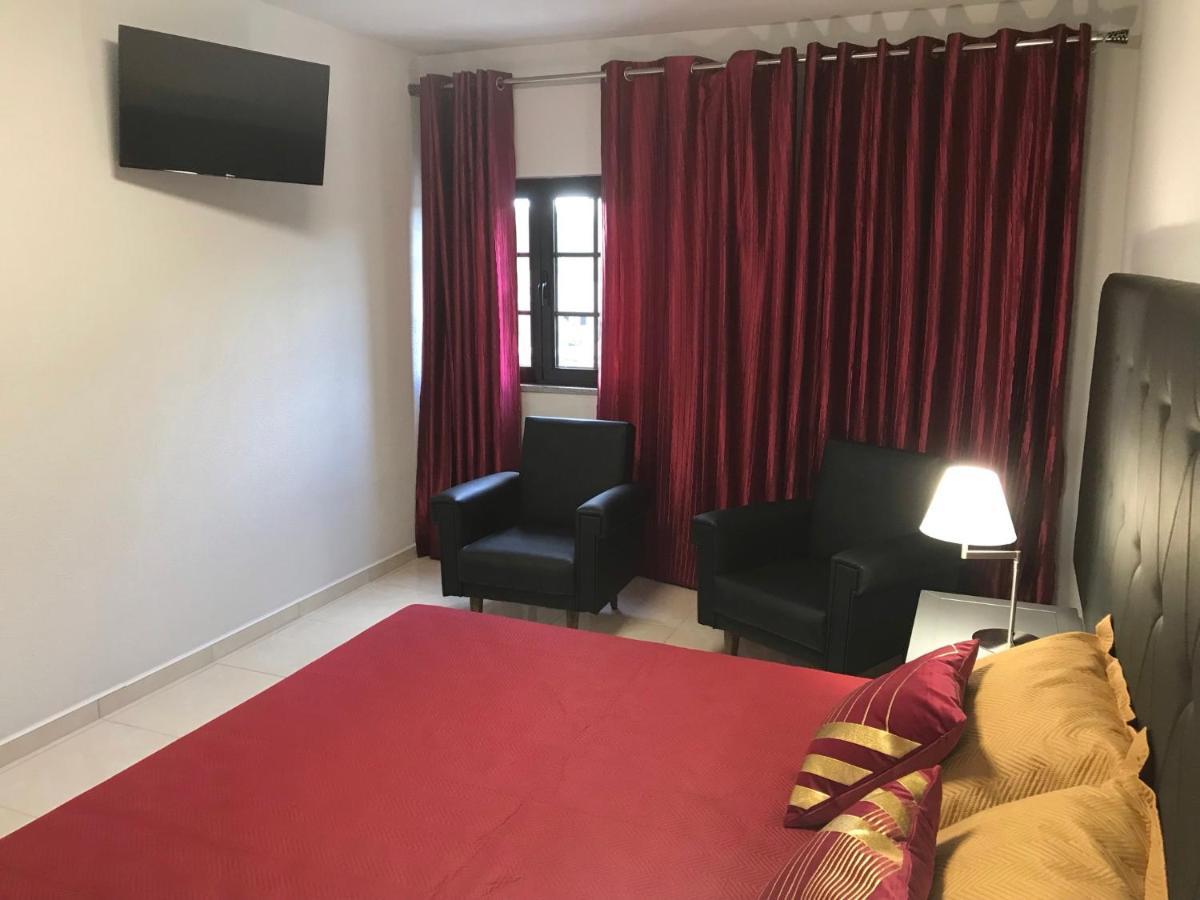 CarapitoPinheirinhos - Quinta De Sao Caetano别墅 外观 照片